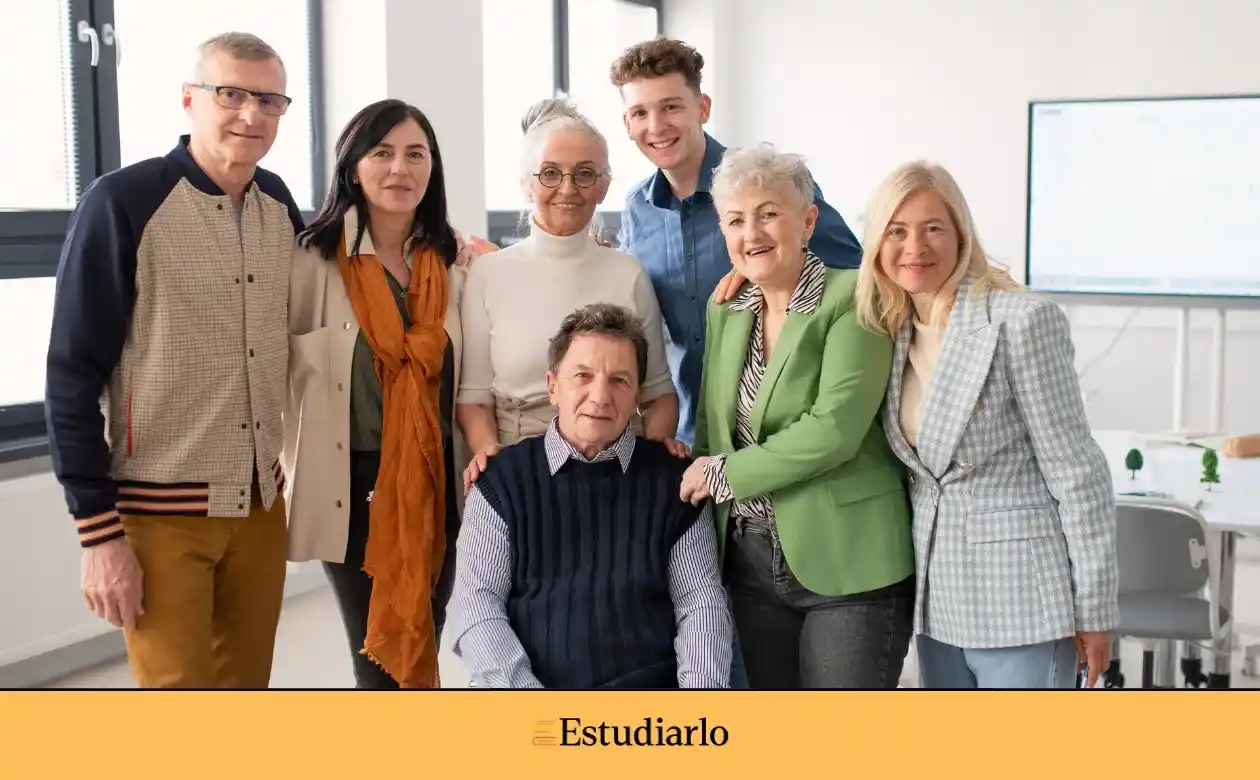Adultos mayores en la universidad
